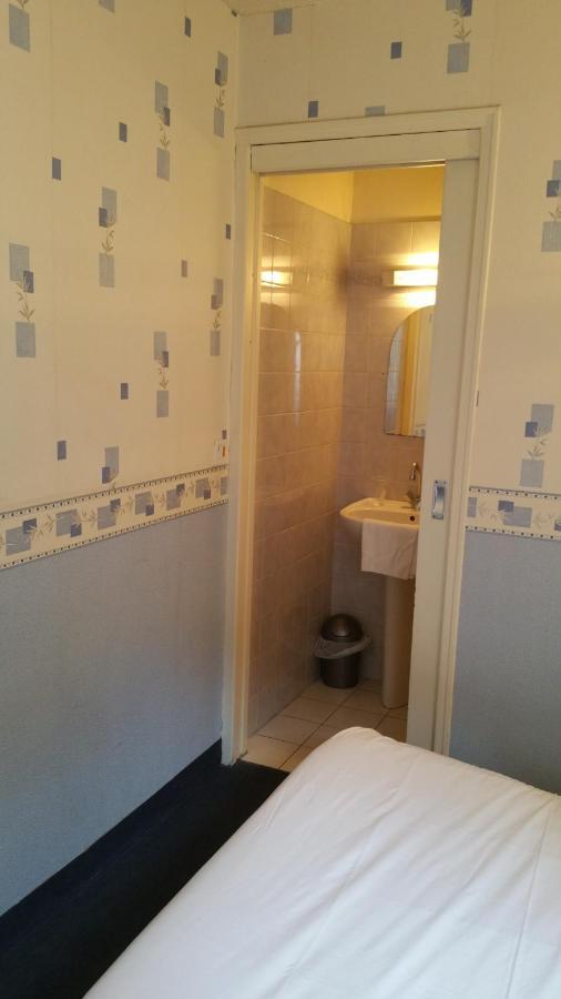 Le Grillon Hotell Pontorson Eksteriør bilde