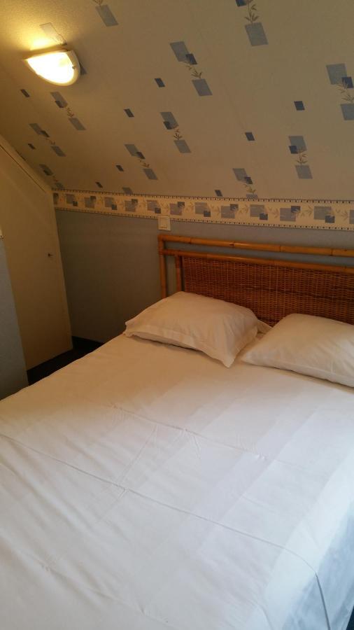Le Grillon Hotell Pontorson Eksteriør bilde