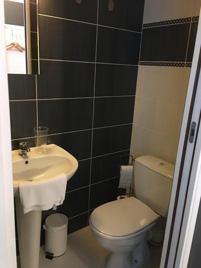 Le Grillon Hotell Pontorson Eksteriør bilde